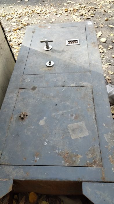 Сейф продажа б/у