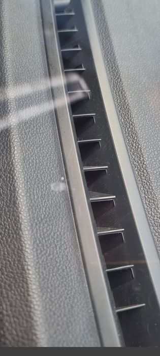 Reparatii parbrize servicii Auto constanta