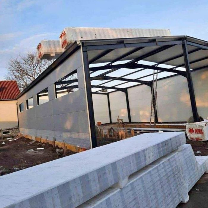 Vand hala metalică din euro profil ipe deschidere de 12 metri.
Lungime