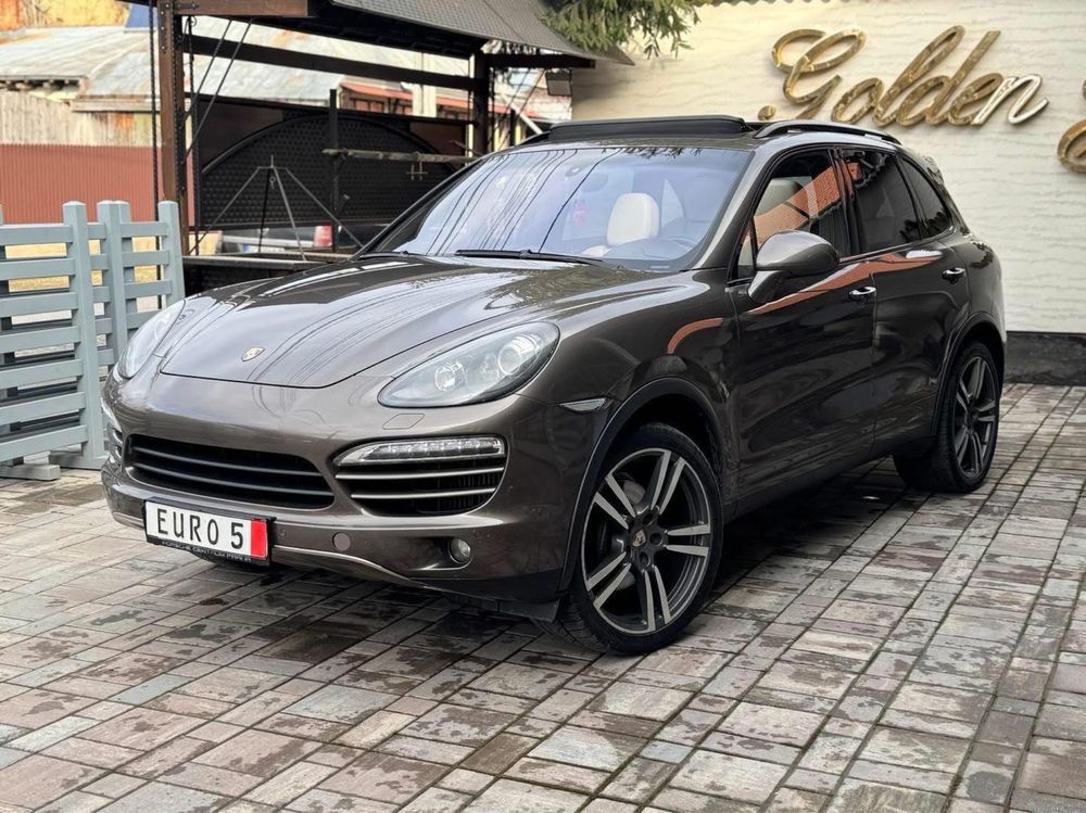 Porsche Cayenne 3.0D / Euro 5 / 250CP / Chrono / Panorama / Jante 21