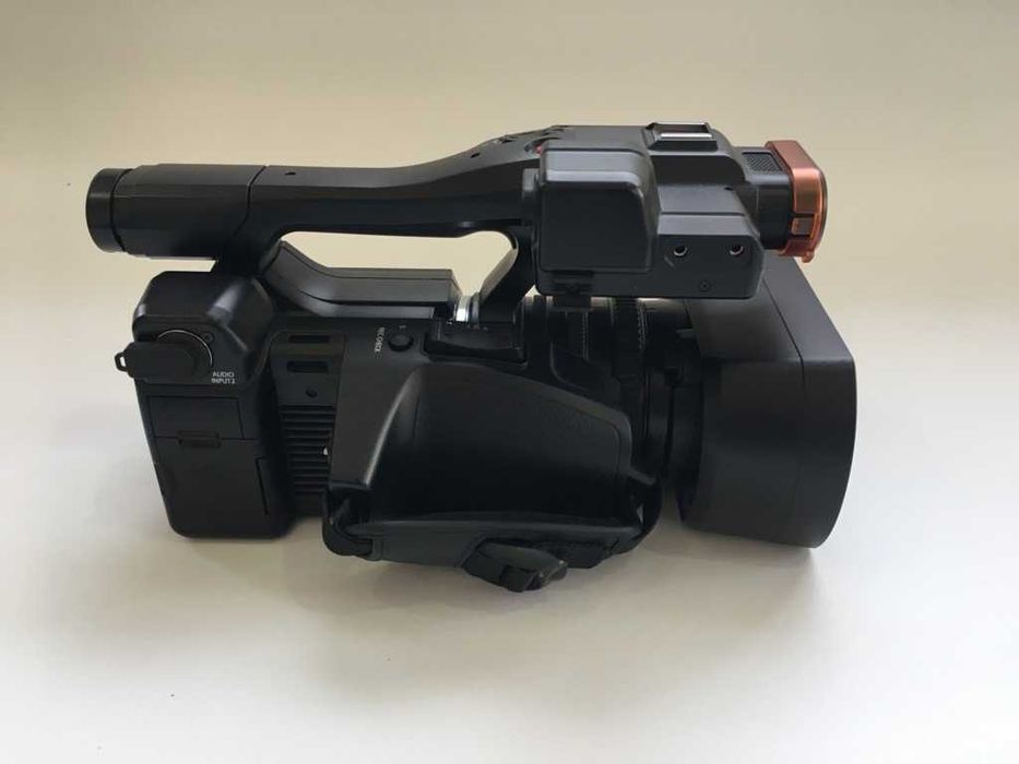 Професионална видеокамера Panasonic AG-AC30 - отлично състояние