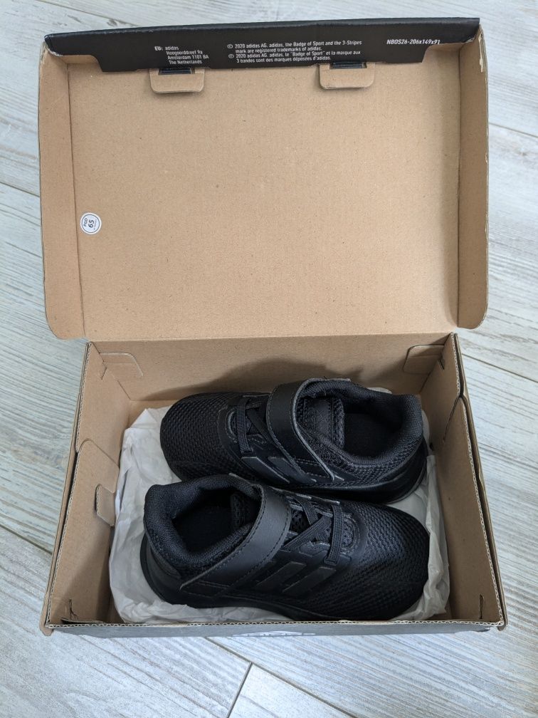 Нови детски маратонки Adidas 23 ¹/²