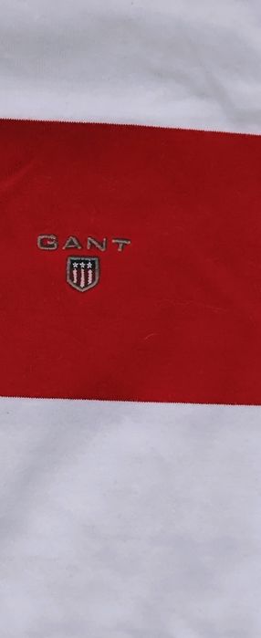 Bluză GANT nu Nike Adidas Gucci