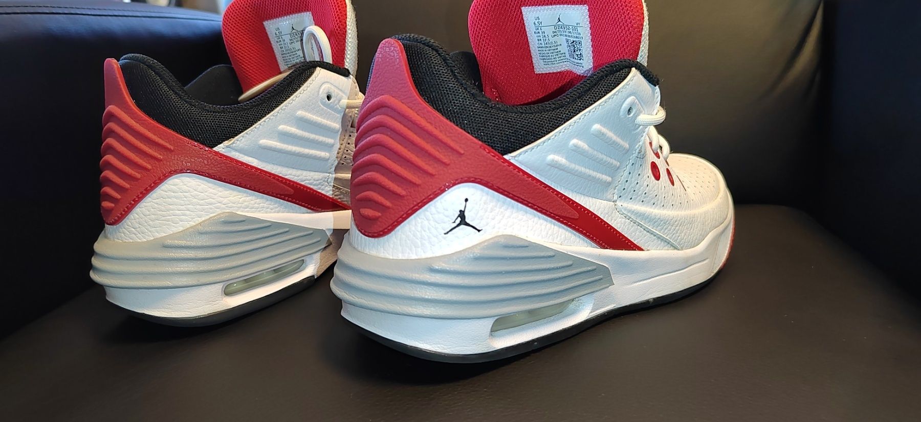 Nike Jordan Max Aura 5, номер 37,5