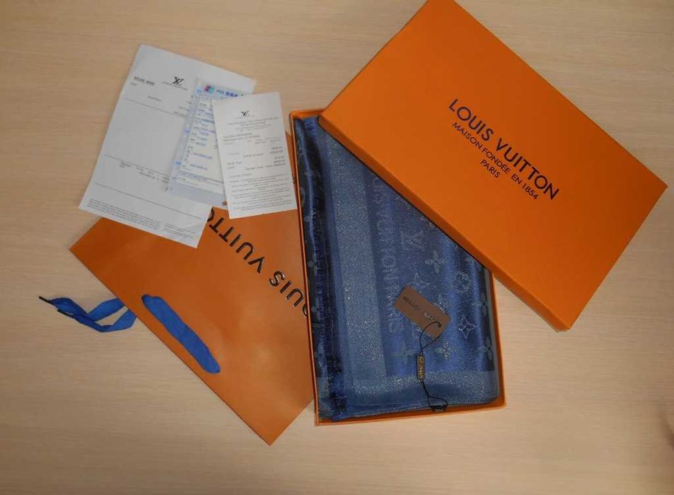 Eșarfă pentru femei Louis Vuitton 042