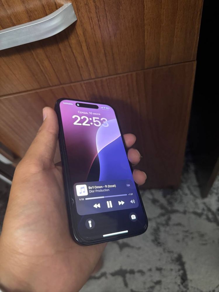 Iphone.  15.