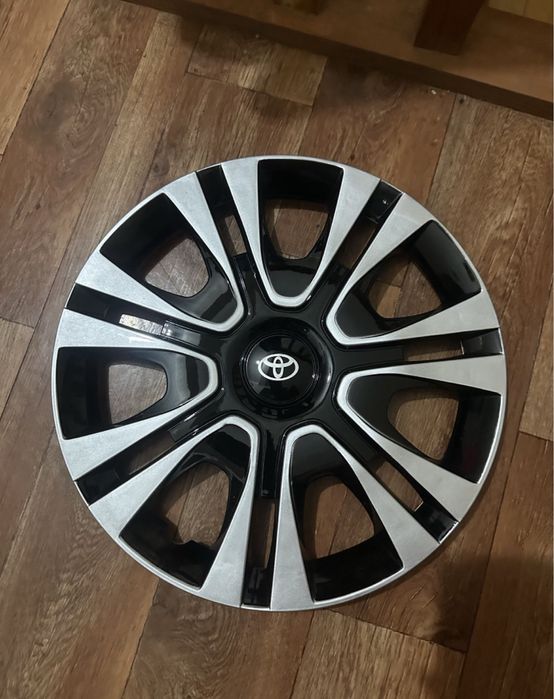 Новый комплект колпаки Toyota R15 Camry Corolla Yaris