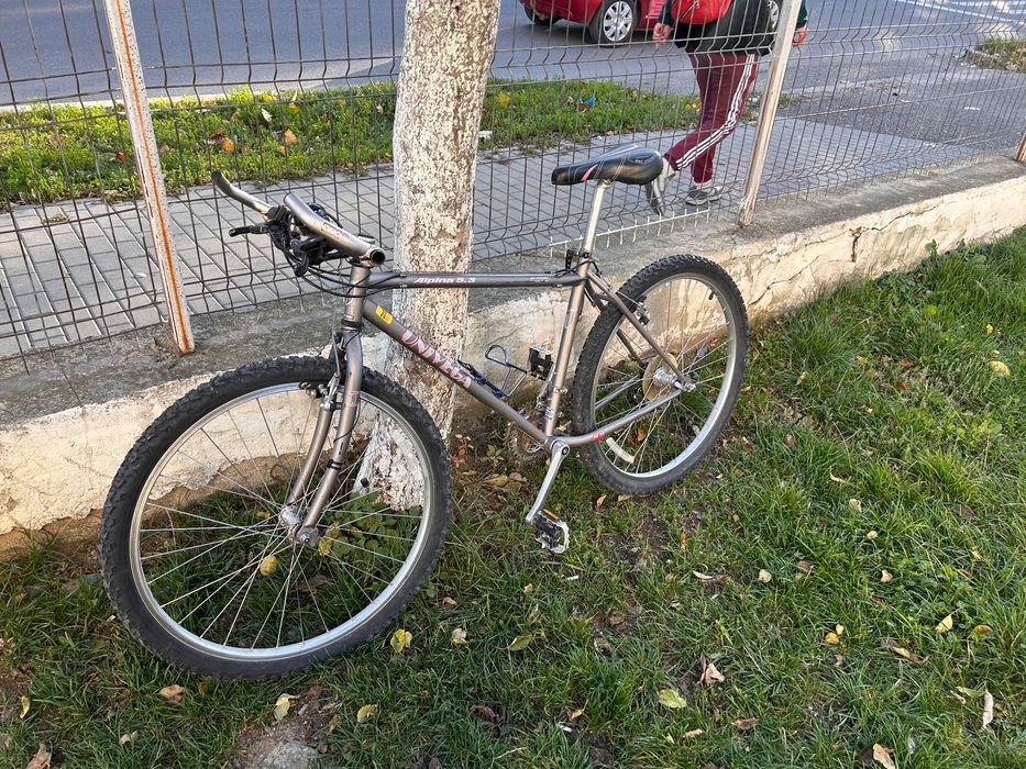 Vând bicicletă alpina 5.3