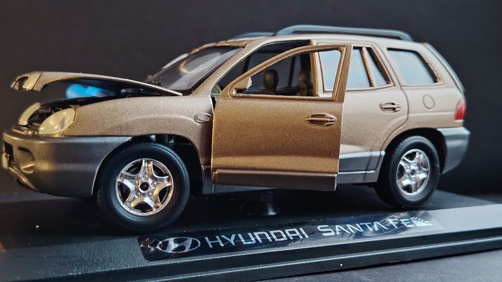 Macheta Hyundai Santa Fe 1/24