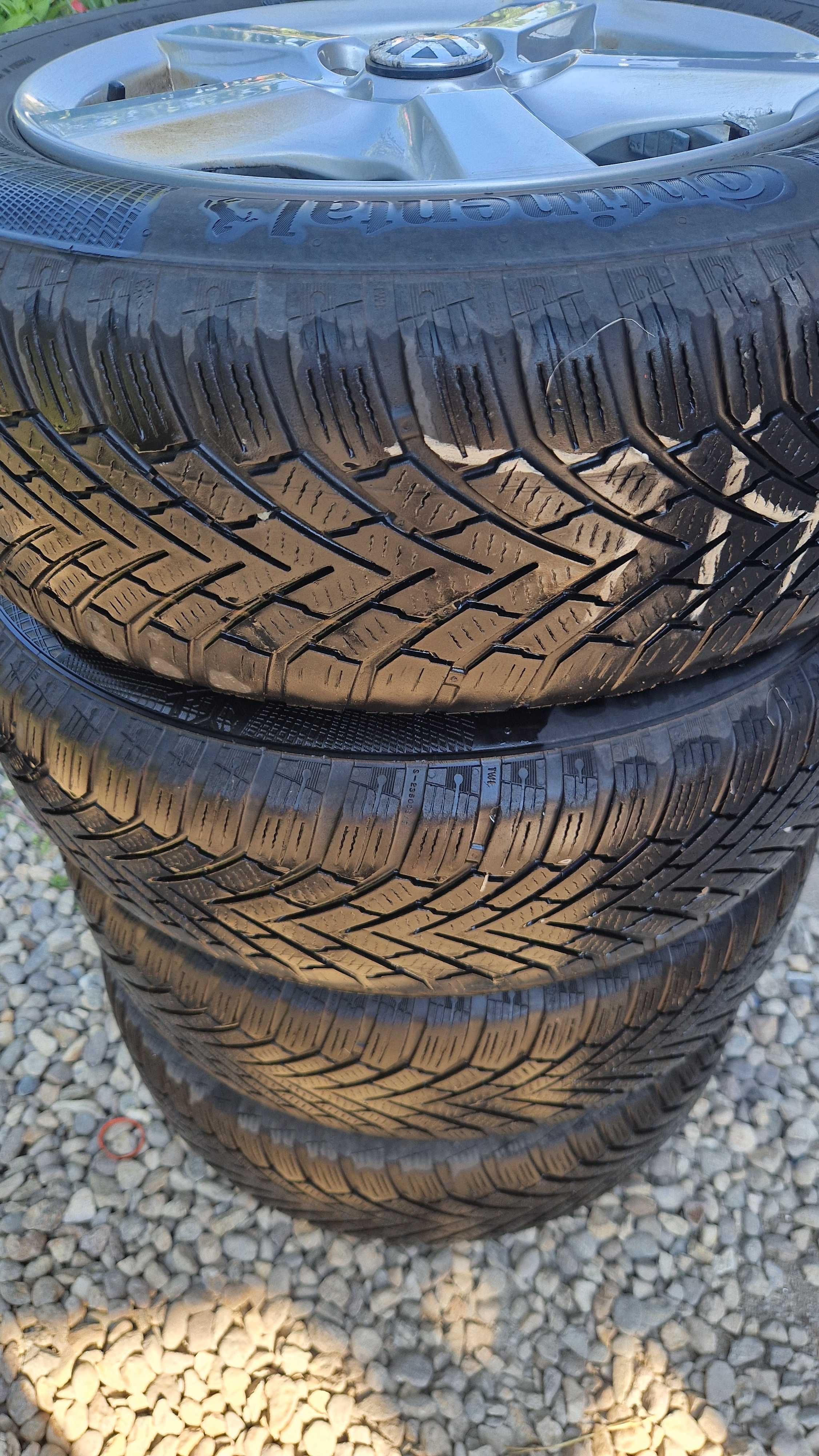 VW Джанти със зимни гуми 195/65/15 6,5J×15 ET48 5×112