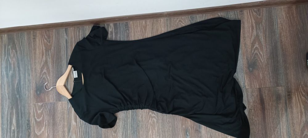 Елегантни черни рокли