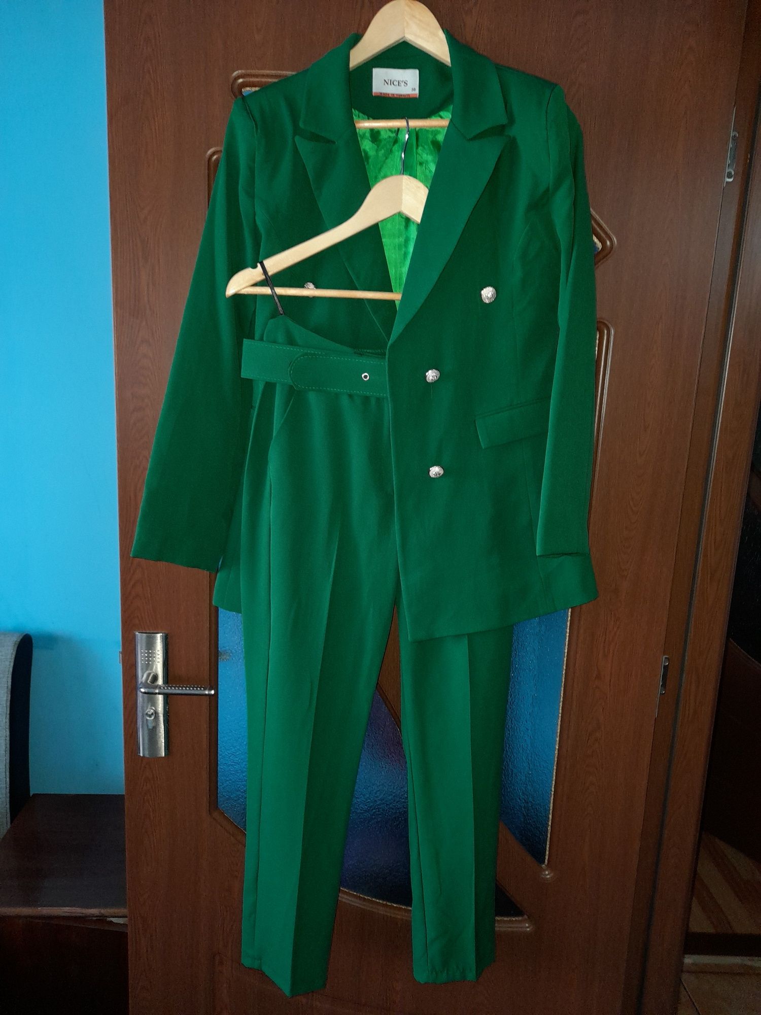 Vand costum/compleu dama verde