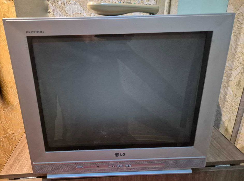 Телевизор LG 21FJ4RB