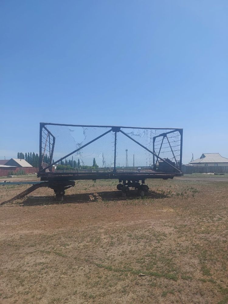 Прицеп тракторный ПТС-12