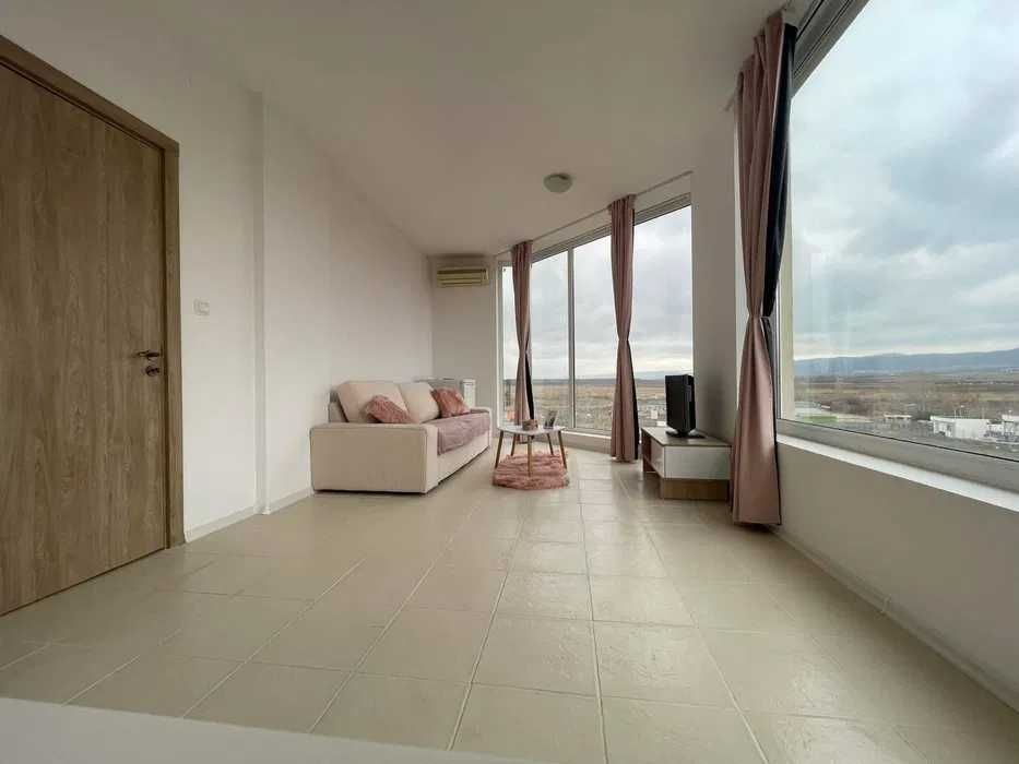 Продава се Тристаен апартамент в к.к. Слънчев бряг - 81 кв.м за 717 €/кв.м - Снимка #1