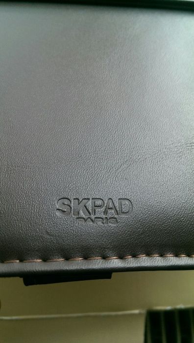 Husa noua Skpad Paris din piele naturala pentru iPad 1, culoare maro