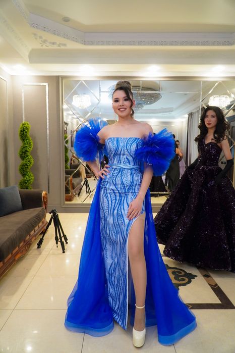 Вечернее платье шикарное