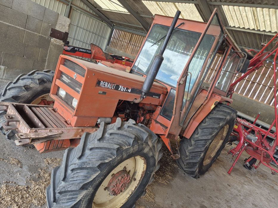 Tractor Renault 8900e
