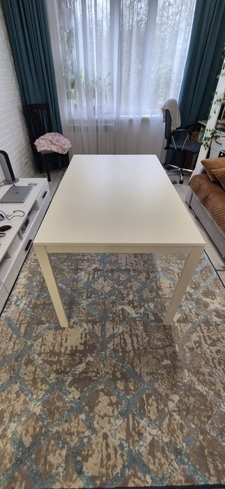 Стол обеденный (IKEA)