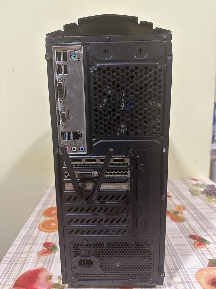 Продавам PC за игри  (+ монитор ) - nvidia gtx 1070, Intel i5-6500