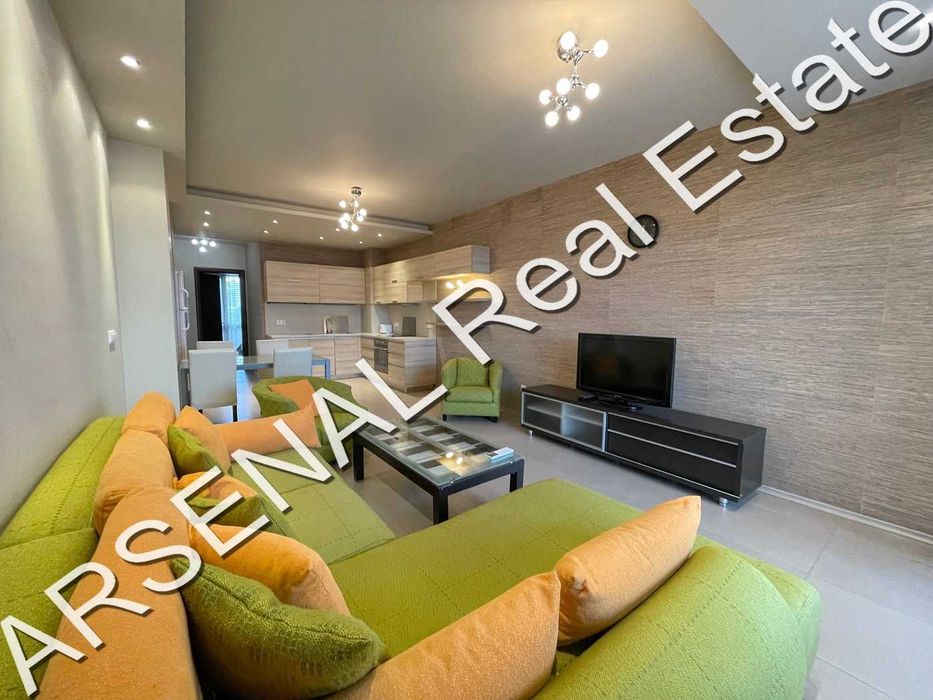 Дава се под наем Тристаен апартамент в София, Изток - 110 кв.м за 1200 € - Снимка #3