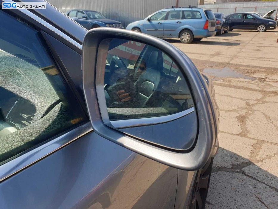 Oglinda Dreapta Electrica Cu Pliere Rabatare si Lumina Ambientala Skoda Superb 2 2008 - 2013 Culoare LF8L [0242]