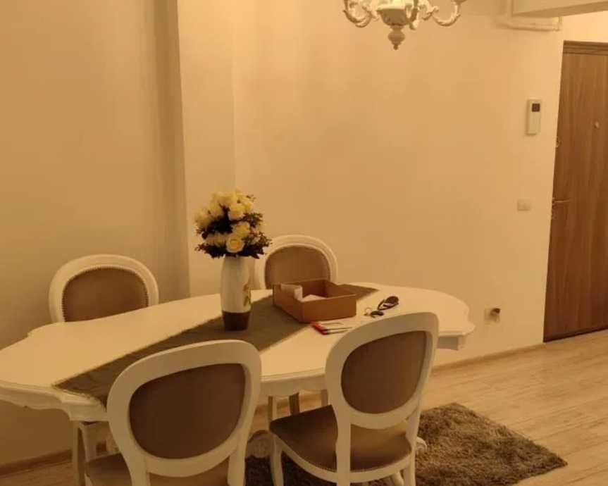Дава се под наем Тристаен апартамент в Пловдив, Център - 72 кв.м за 188.7 € - Снимка #3