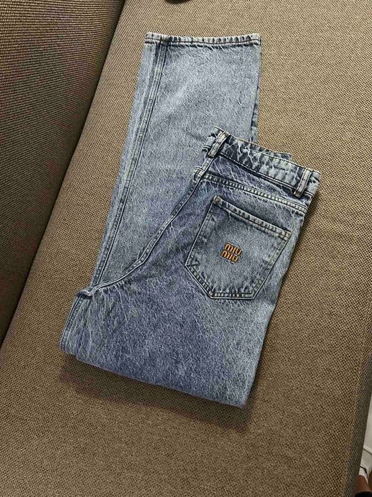 Страхотни дънки, страхотен цвят Miu Miu