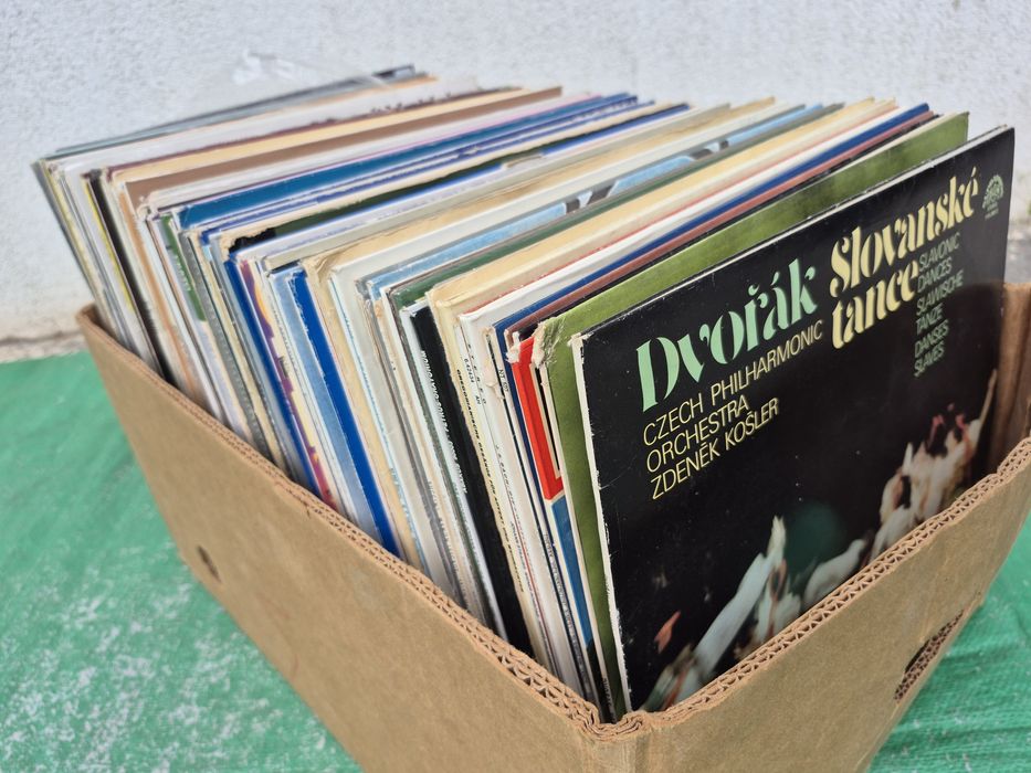 Vând 100lp Discuri Vinil muzică clasică & usoara mixta,Emi,Deutsche