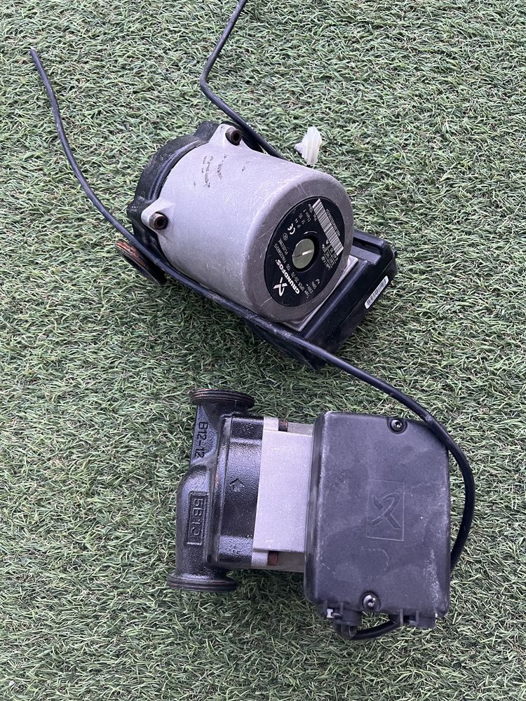 2 Pompe Grundfos uper 25-70