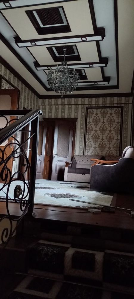Сергели. Кумарик. Участок 8соток, 8комнат, 4санузла, 2кухни подвал