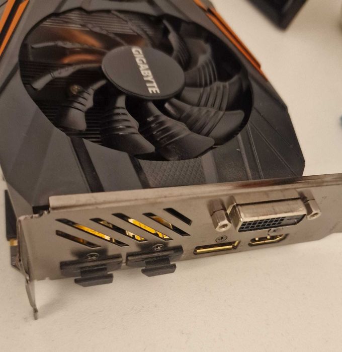 Placa video nvidia GTX 1070