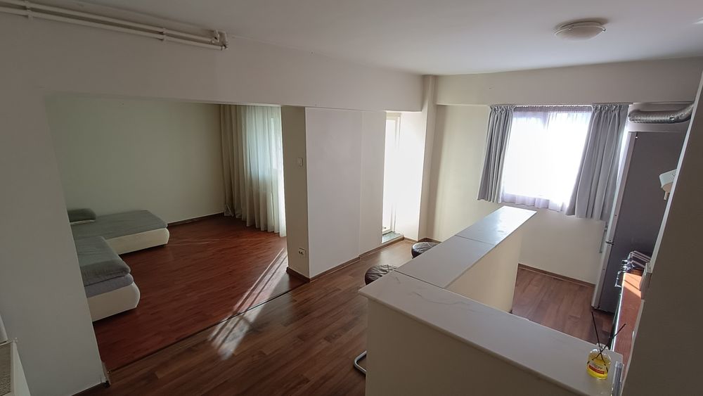Proprietar, închiriez apartament 3 camere exact la gura de metrou Obor