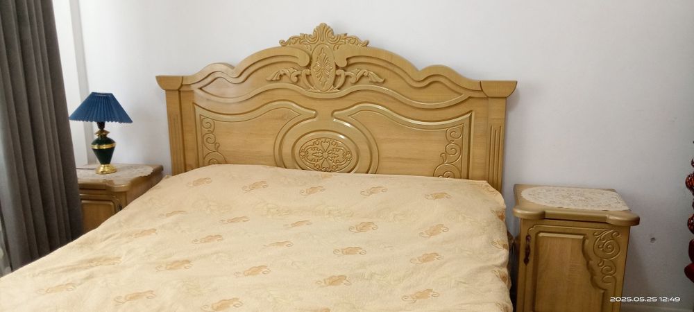 Спальная мебель почти новый