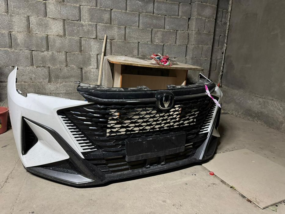 Передний бампер  Changan x5plus