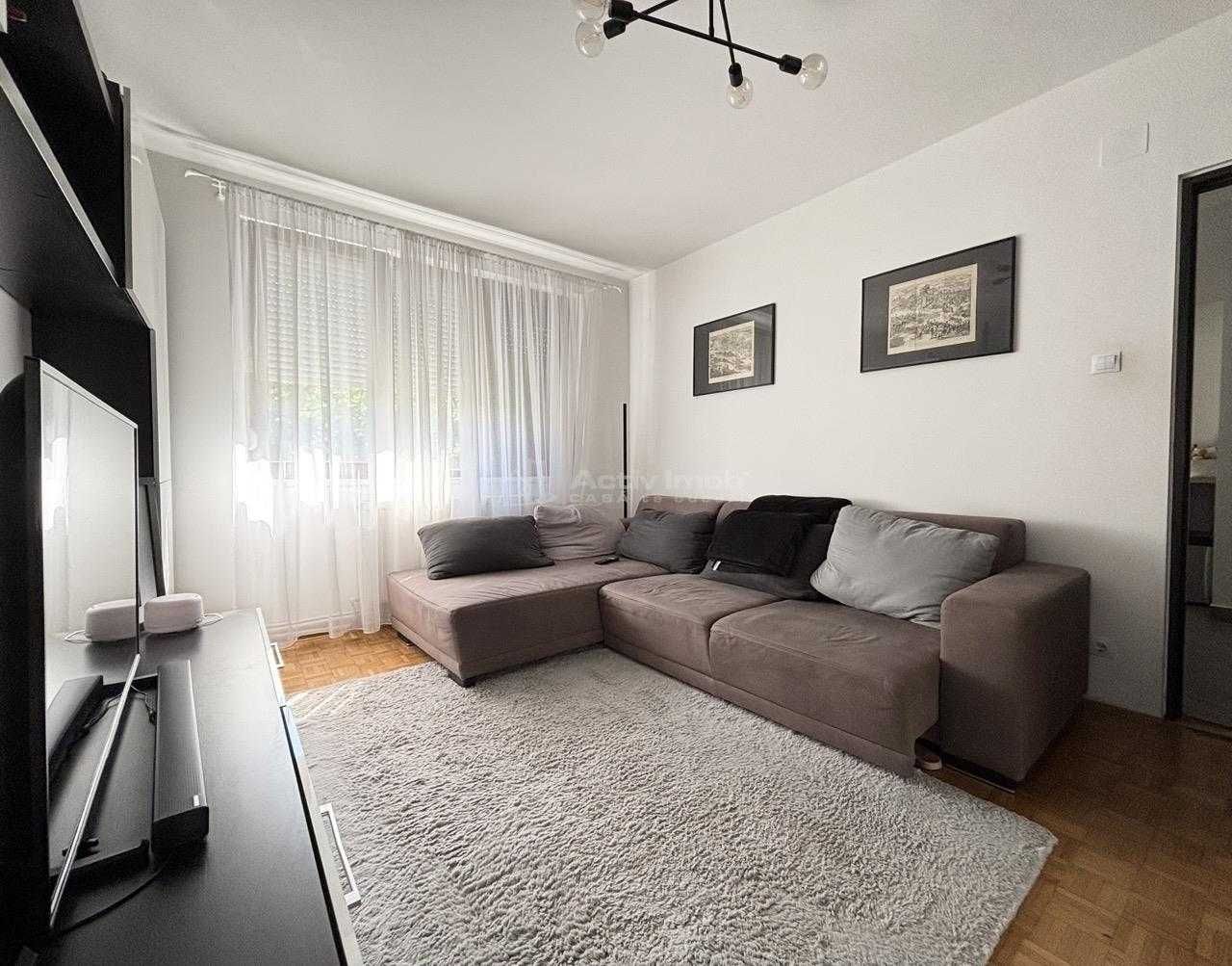 Apartament cu 2 camere etajul 2 – lângă Spitalul Județean