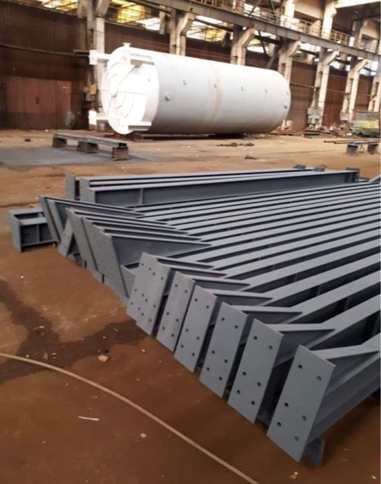 vând structură metalică redusă la preț 50% la orice