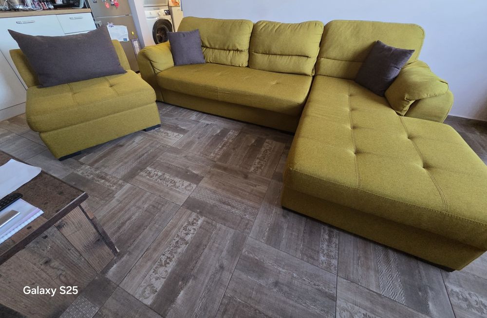 Диван с лежанка от ляво с размери 255/90/178 + канапе