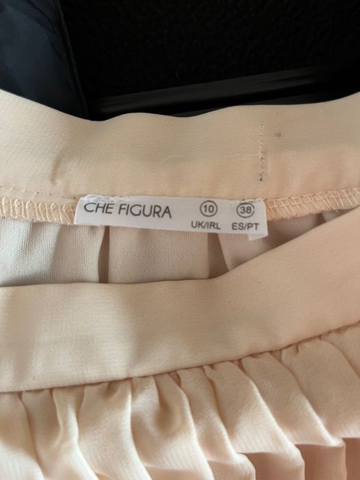 Fusta plisata bej si neagra, marime S