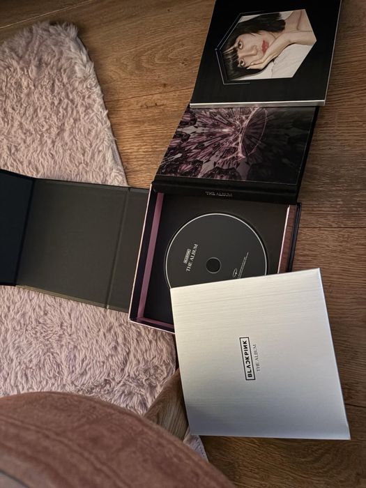 Колекционерски албуми Black Pink