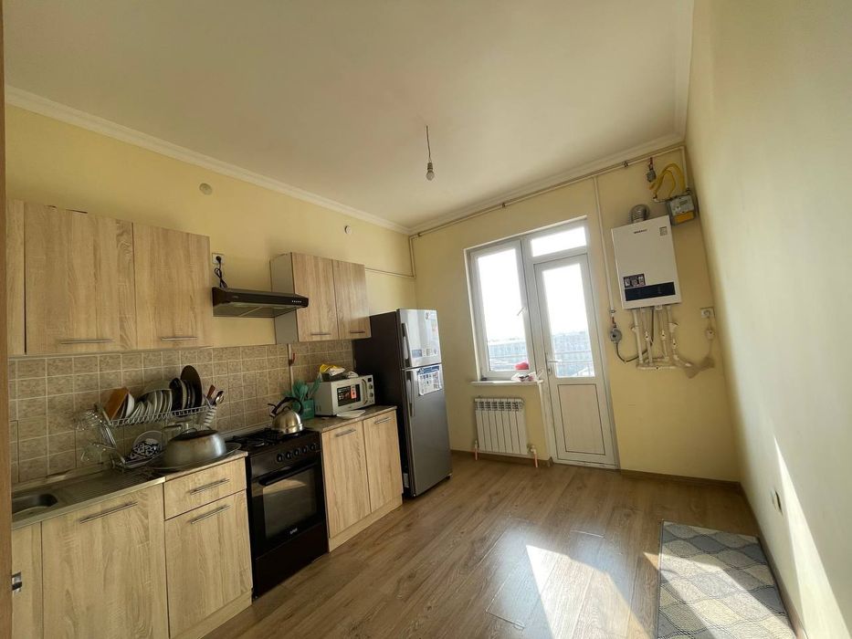 Motrid 81 maktab yonida sotiladi