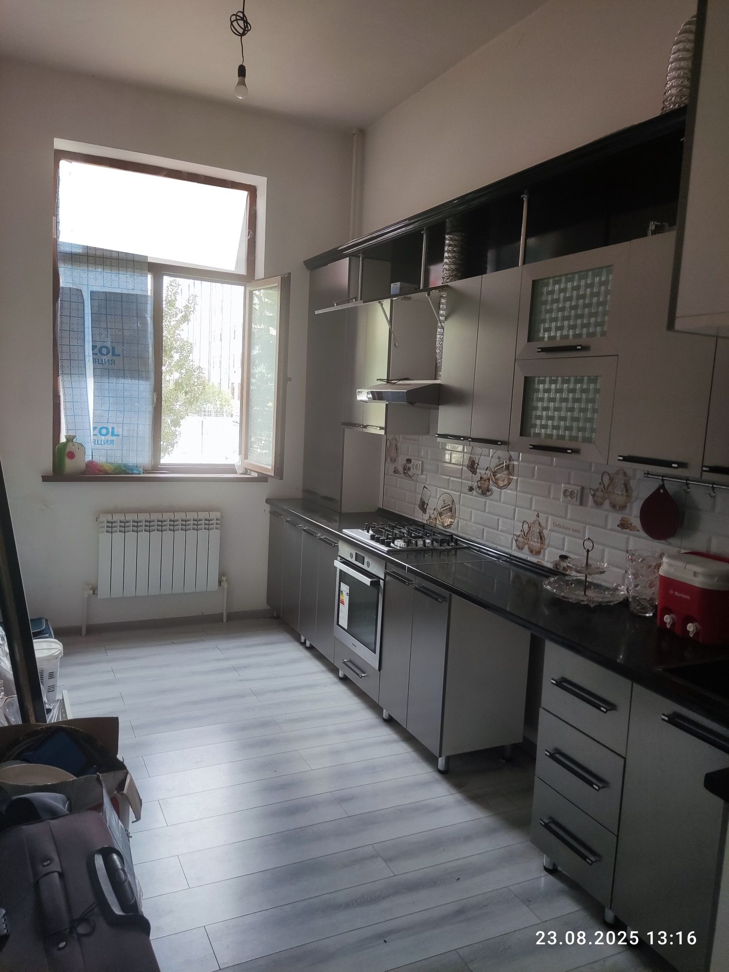 Продае́тся квартира