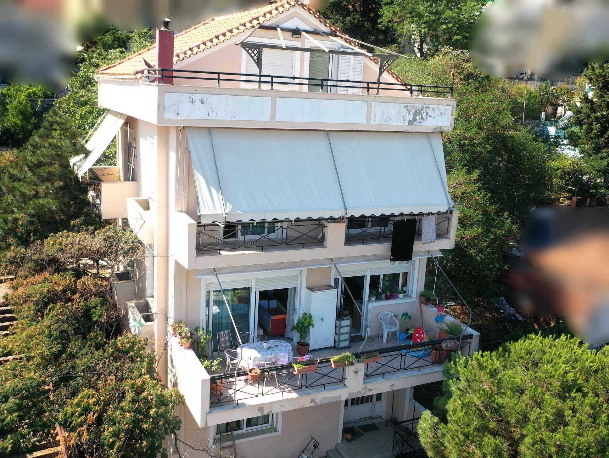 ПРОДАВА се самостоятелна къща 270 кв.м. във Вирона Кавала (код 4380)