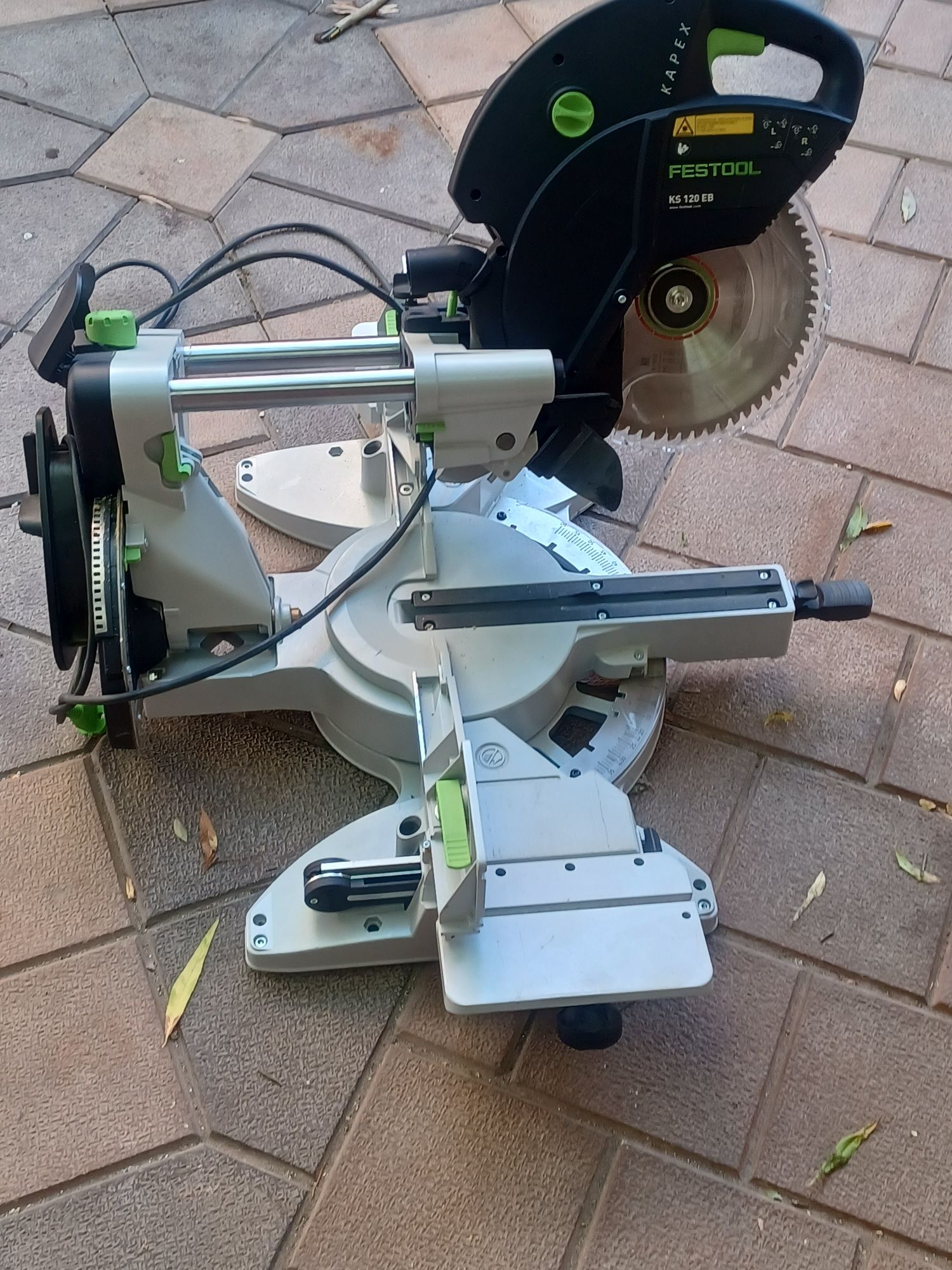 Circular cu taiere la unghi  FESTOOL  KS 120 EB NOU
