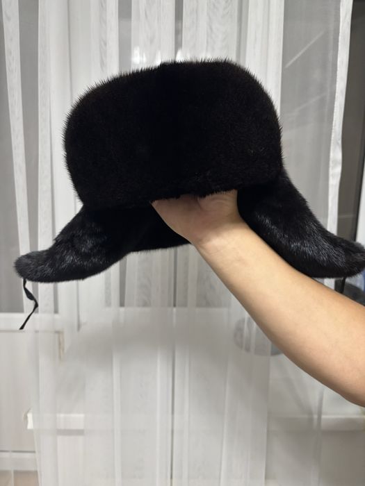 Продам натуральную цельную мужскую норковую шапку