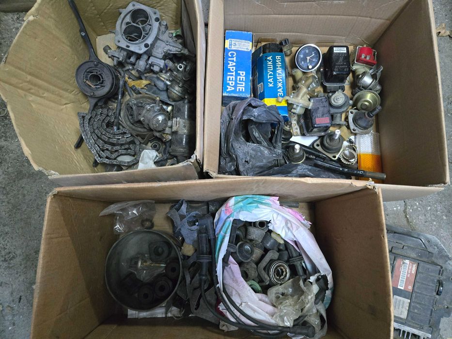 Части за ВАЗ Лада нови и втора употреба