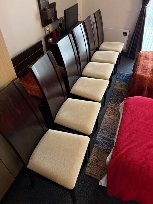 Столове от масивна дървесина