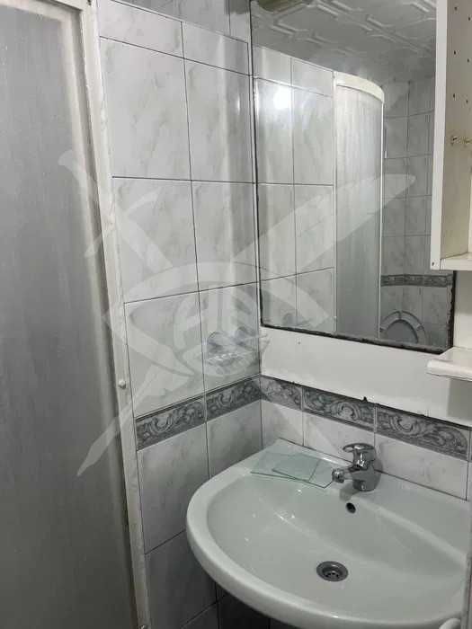Дава се под наем Тристаен апартамент в Варна, Колхозен пазар - 85 кв.м за 500 € - Снимка #4