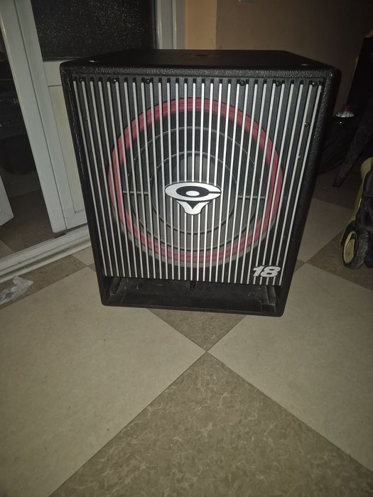 Sistem  monitor Cerwin vega si subwoofer