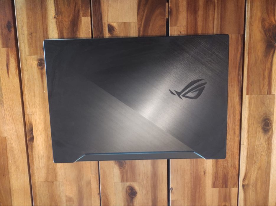 In Garantie! Laptop Gaming ASUS ROG Zephyrus S15 RTX2080